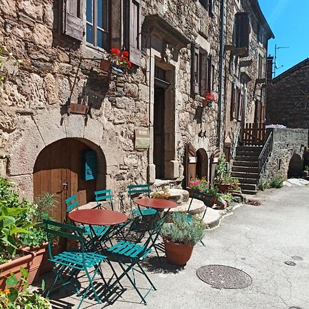 The Tavern Castelnau-Pégayrols Exterior photo